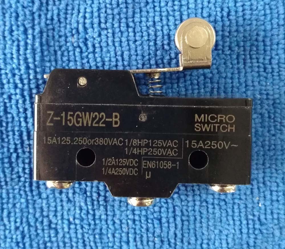 New Z-15GW22-B / LXW5-11G2 IP65 Micro Switch Short game roll wheel SPDT