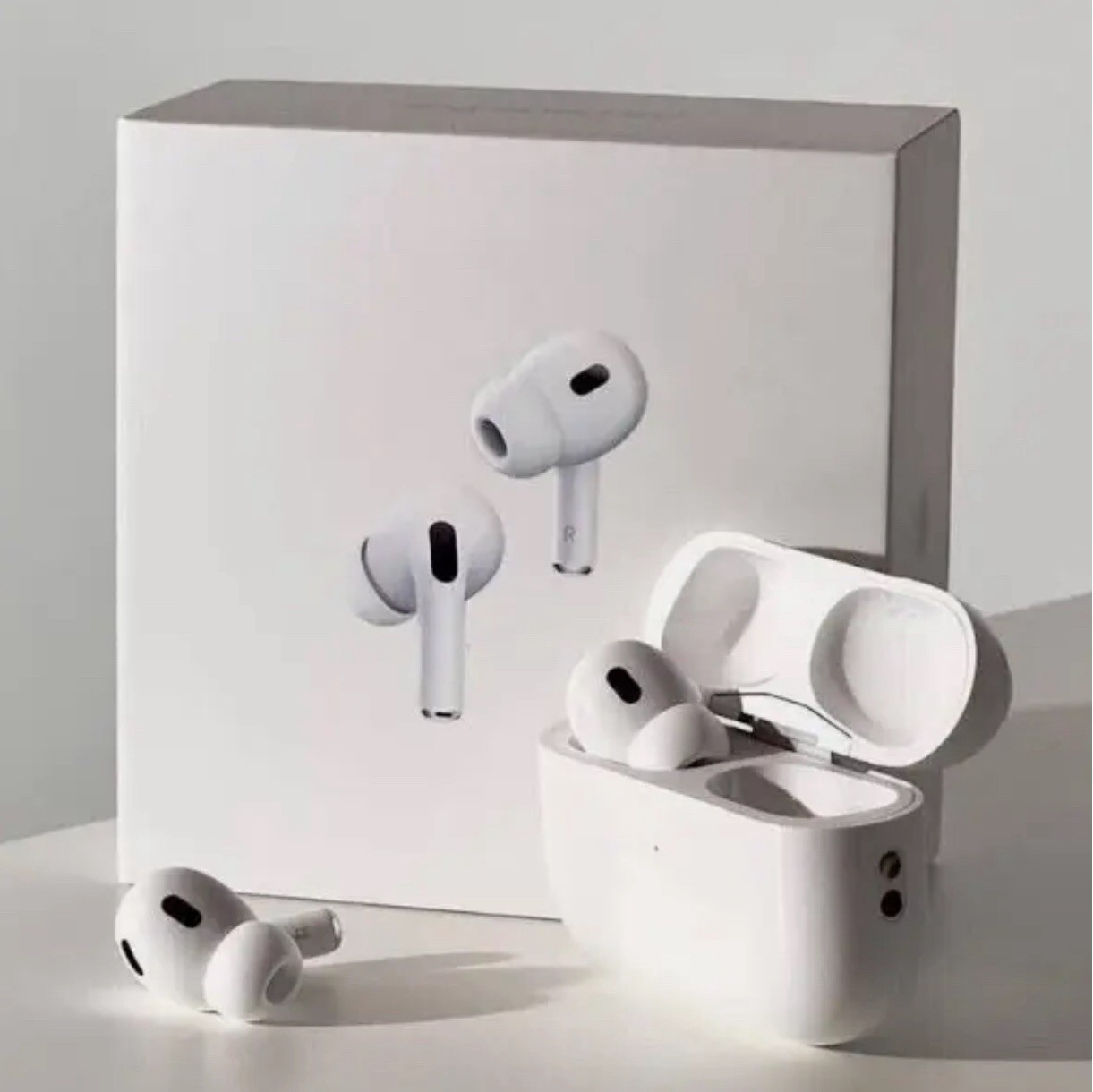 AirPods Pro (2nd Generation) USB-C Magsafe Charging Case Replacement A2968