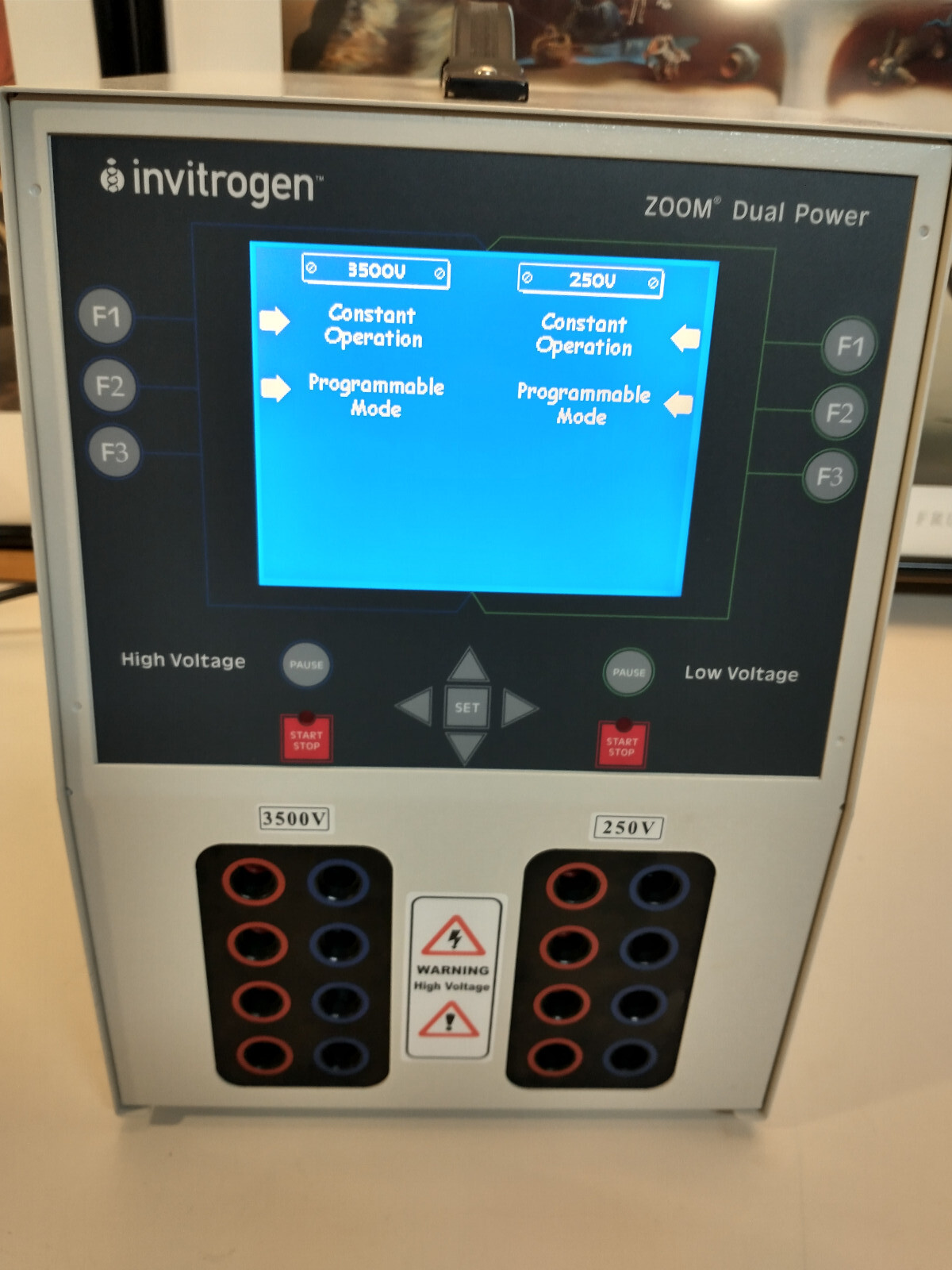 Invitrogen Zoom Dual Electrophoresis Power Supply USED