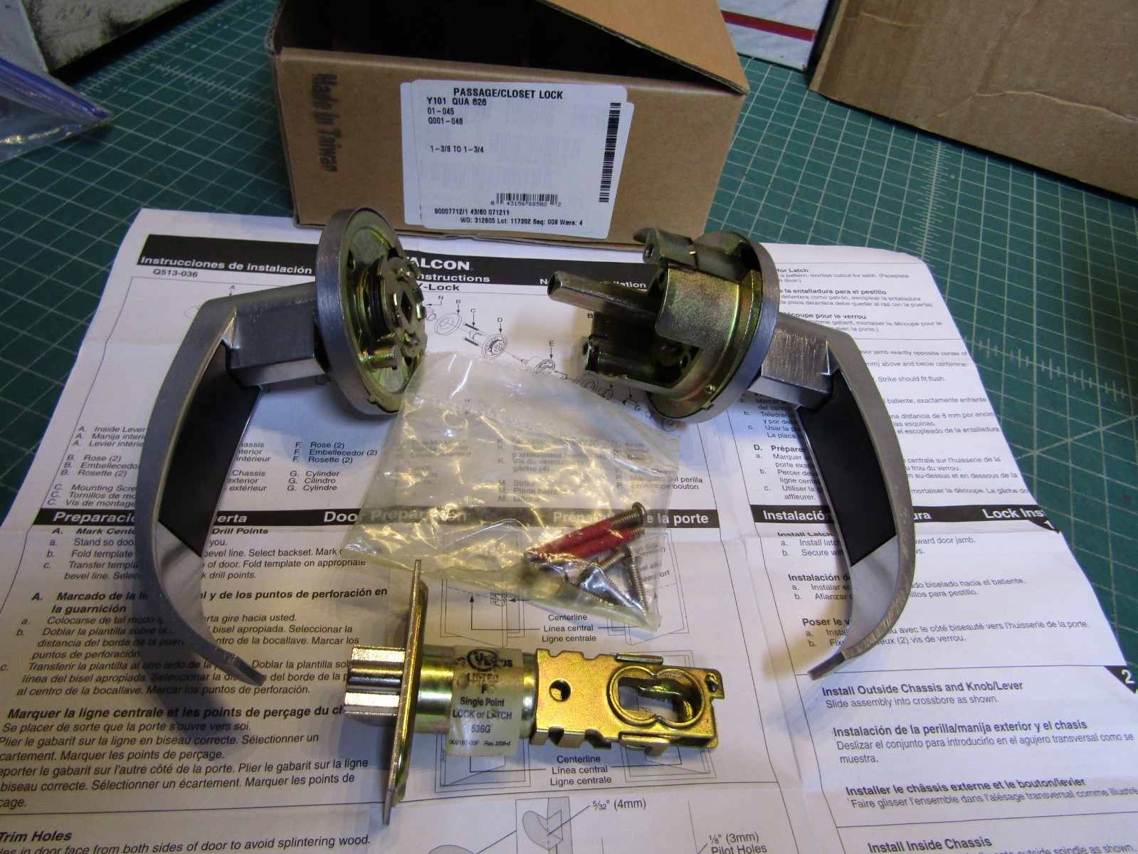 1 – Falcon Y101 QUA 626 Passage / Closet Lock Satin Chrome. NEW in Box