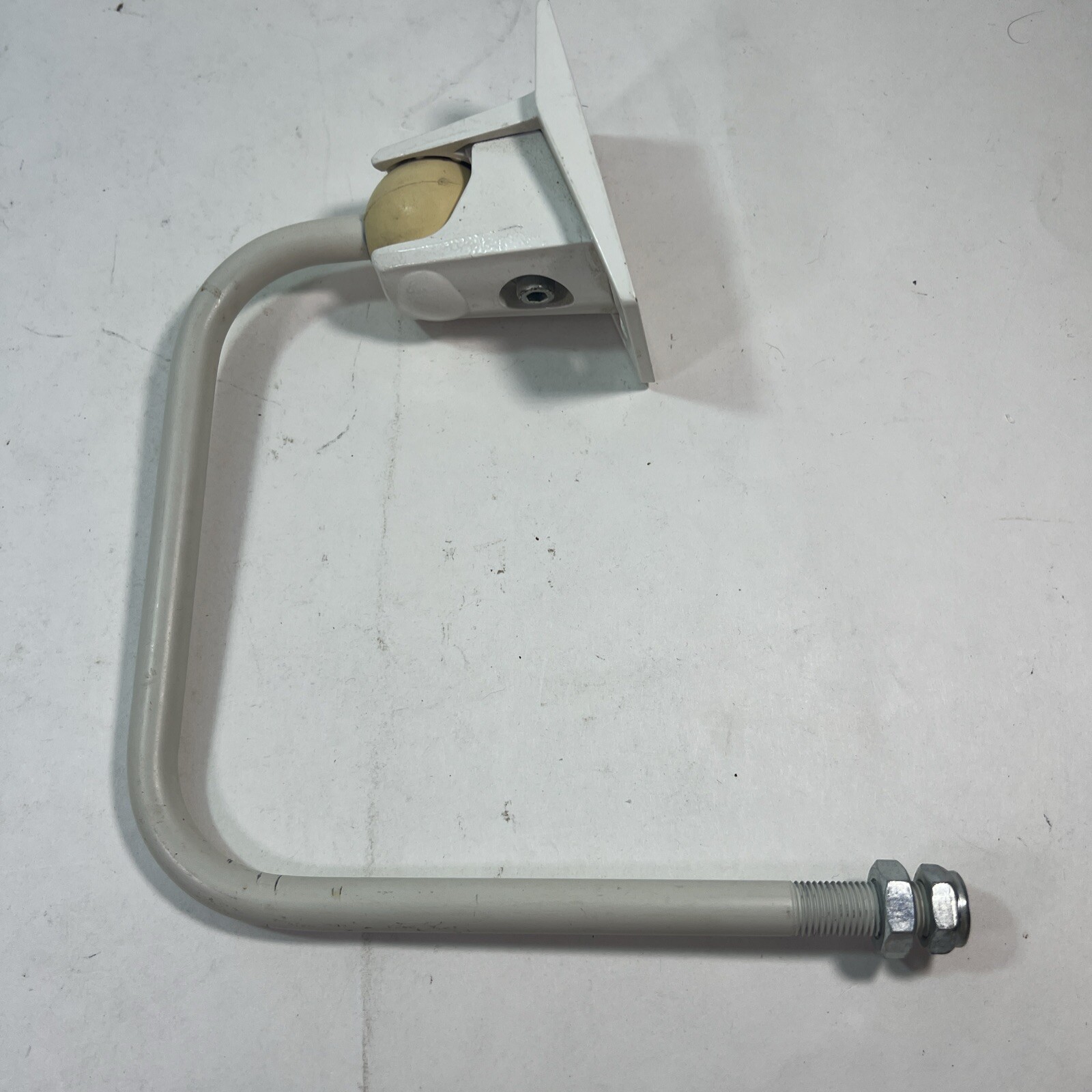 OmniMount Wall Mount Speaker Mount White
