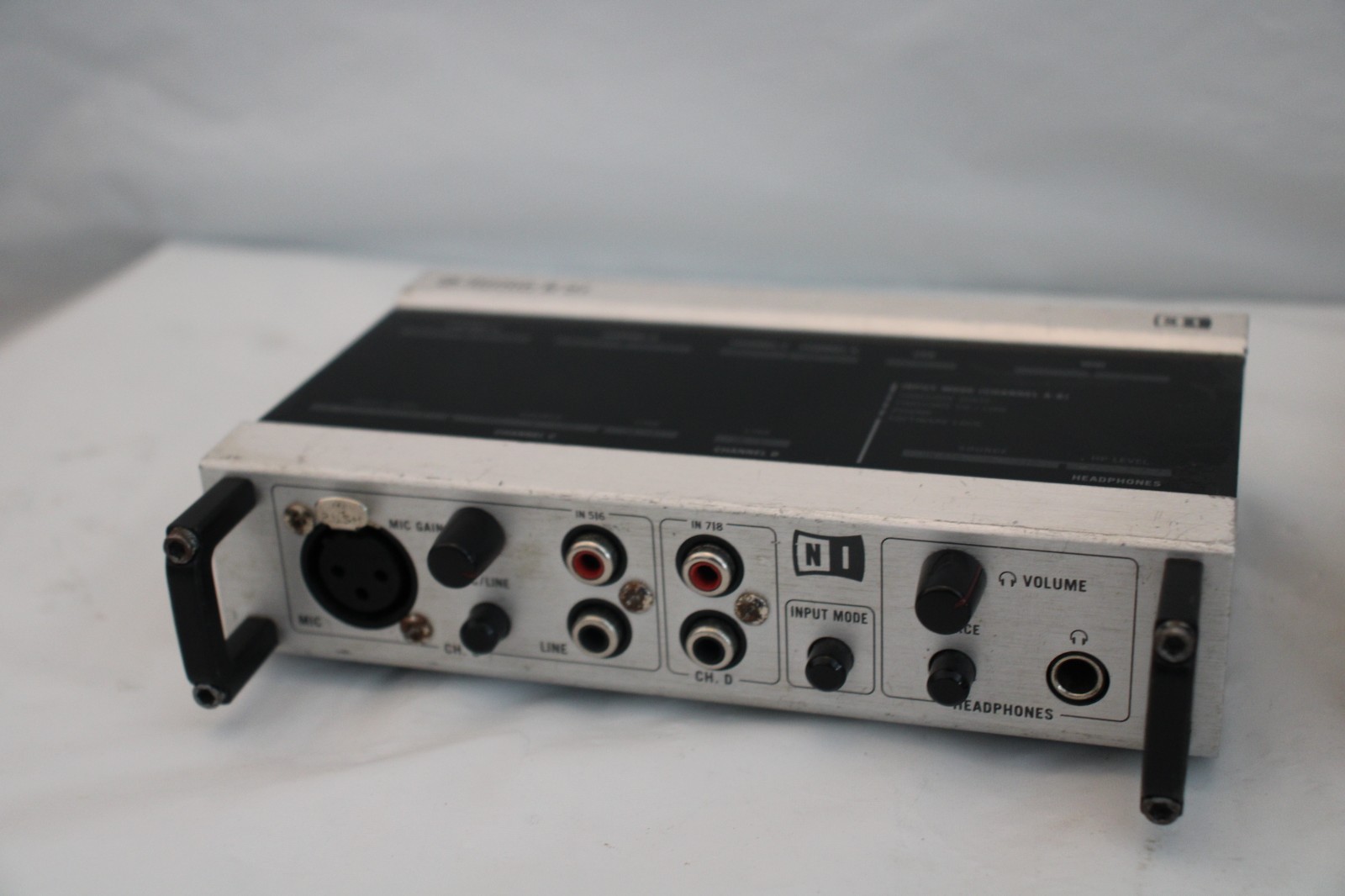 Native Instruments Audio 8 DJ Audio/MIDI Interface 4 Ch USB CABLE "TESTED WORK