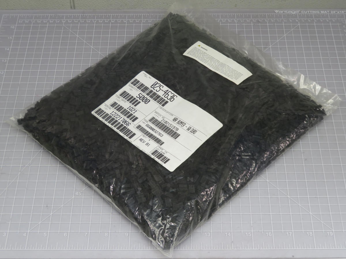LOT OF 5000 02S-4636 NBR BUMPER-60 DURO T194769