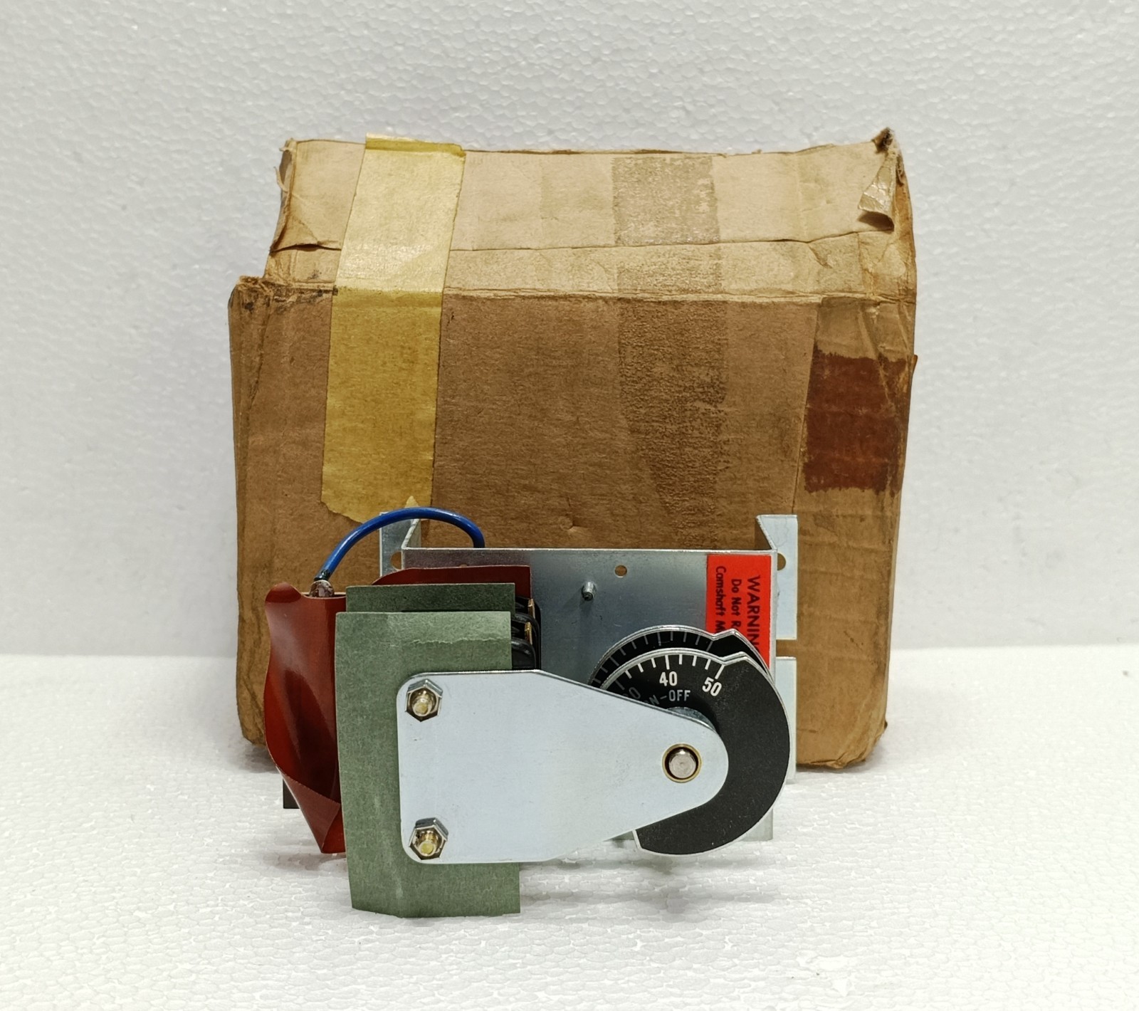 Eagle Signal 76-02A617 Repeat Cycle Timer 120V 60Hz Synchron Motor New Surplus