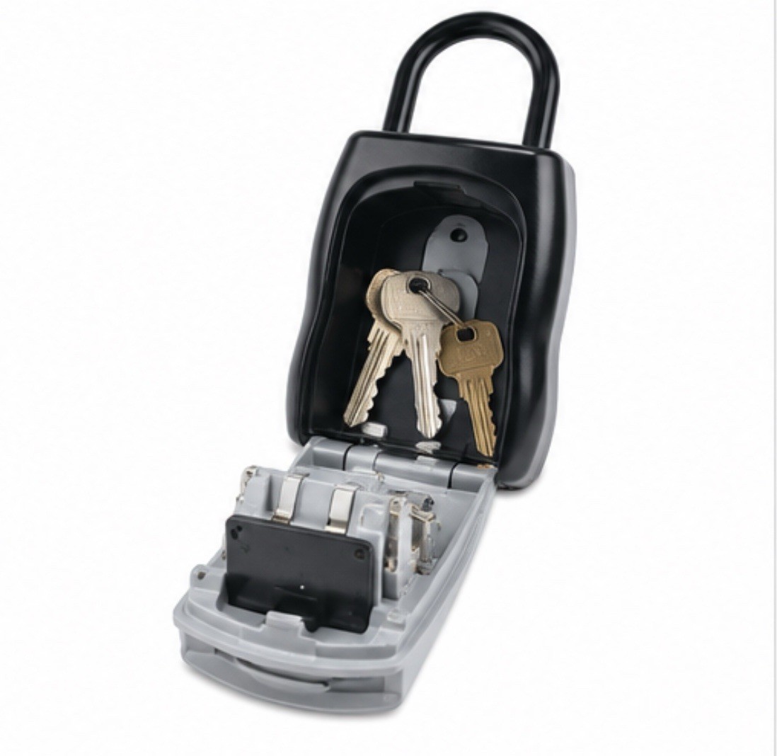 Master Lock 5400D Key Lock Box 4-Digit Combination Wall Mount Realtor Safe