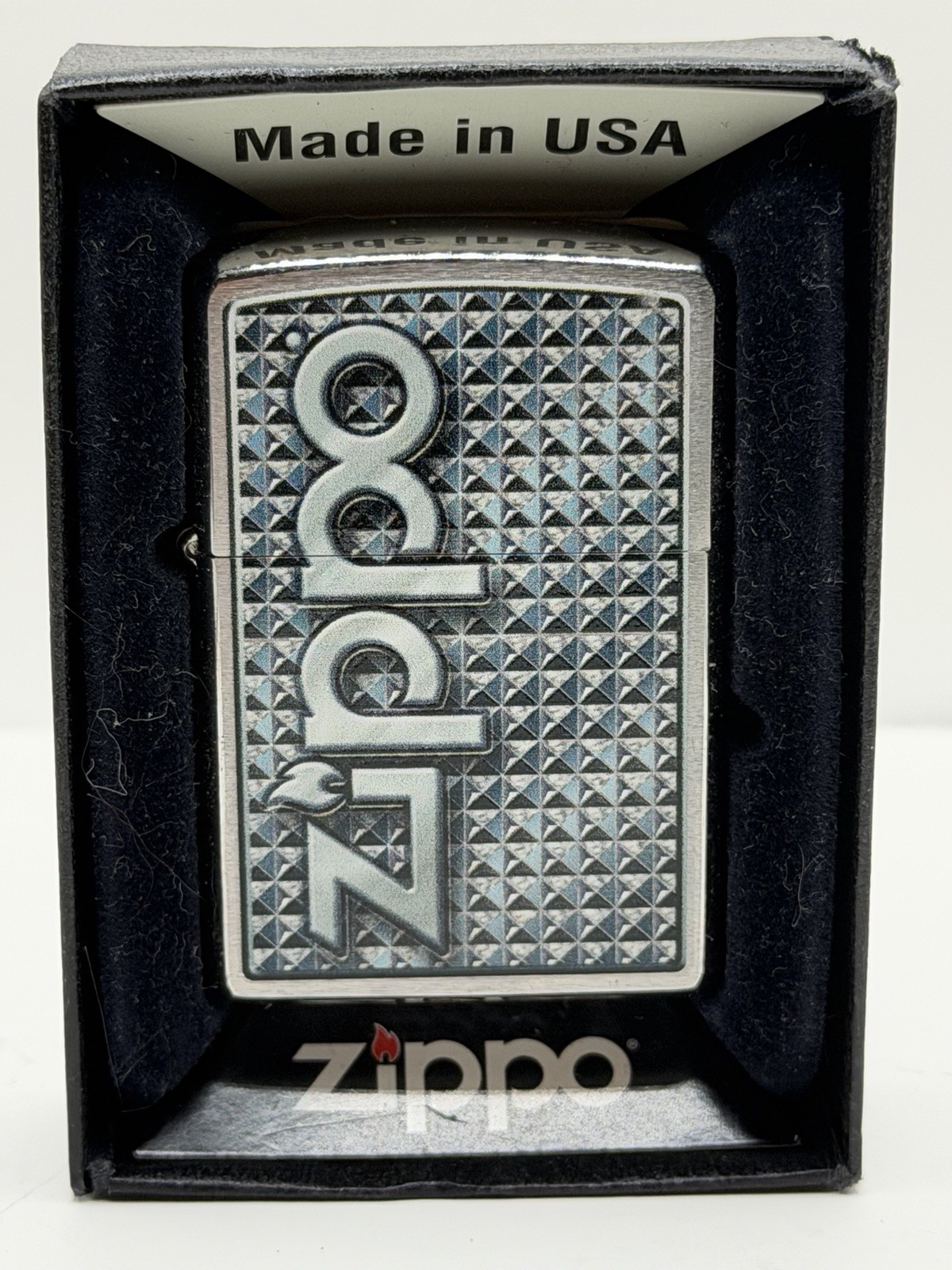 Vintage 2012 Zippo Logo 3D Abstract Chrome Zippo Lighter New B39