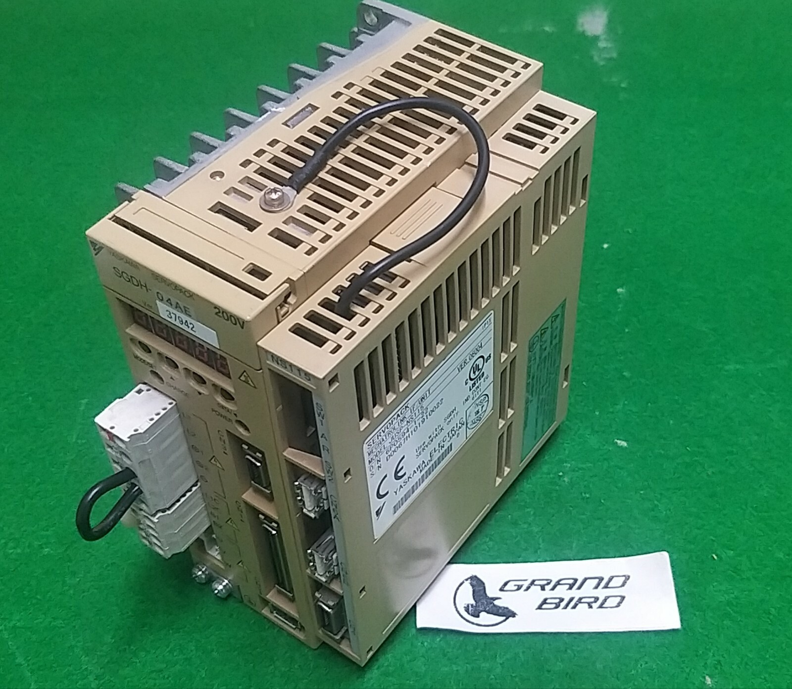 YASKAWA SGDH-04AE SERVOPACK W/ JUSP-NS115, USED
