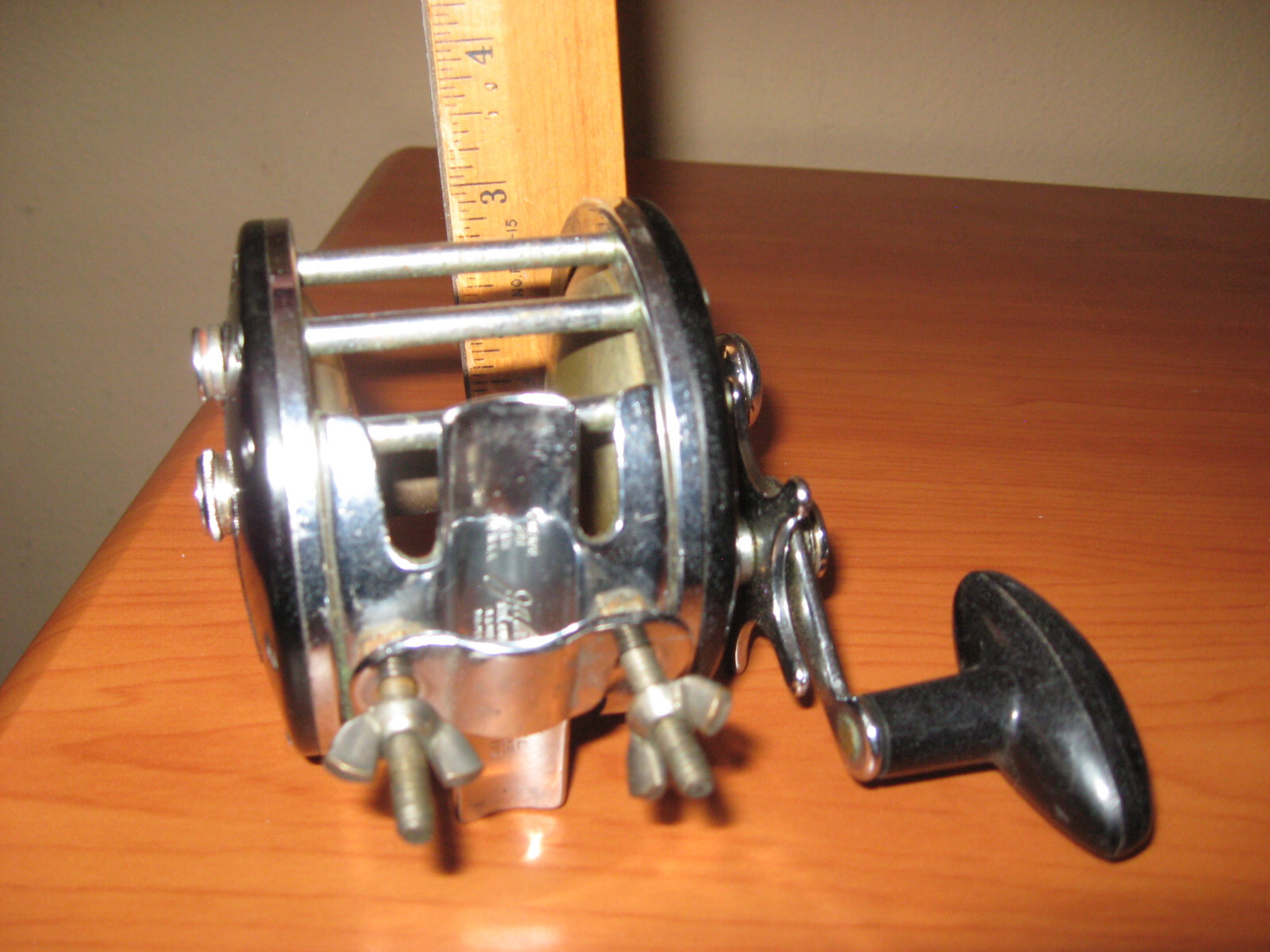 Vintage JALEOXE 625 Game Fish Fishing Reel * Bronson Michigan USA * Baitcasting