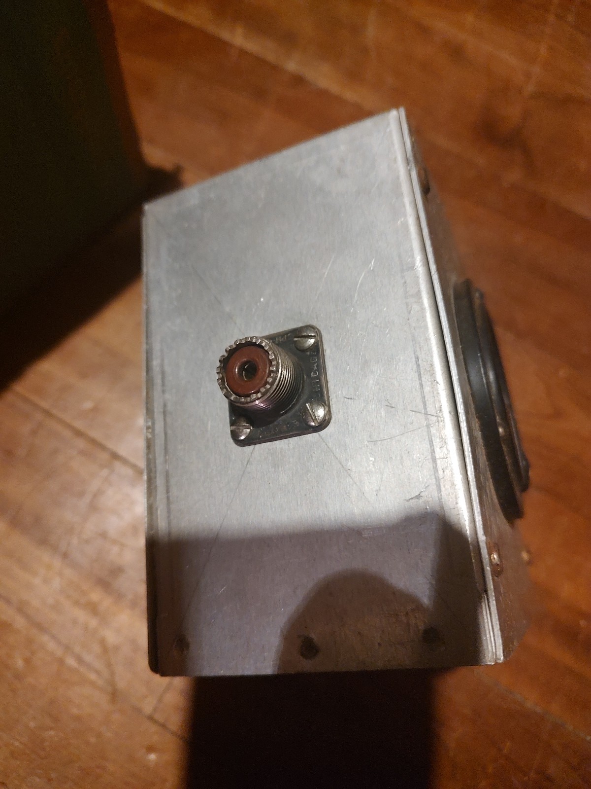Rf Ampers Feed Though Box