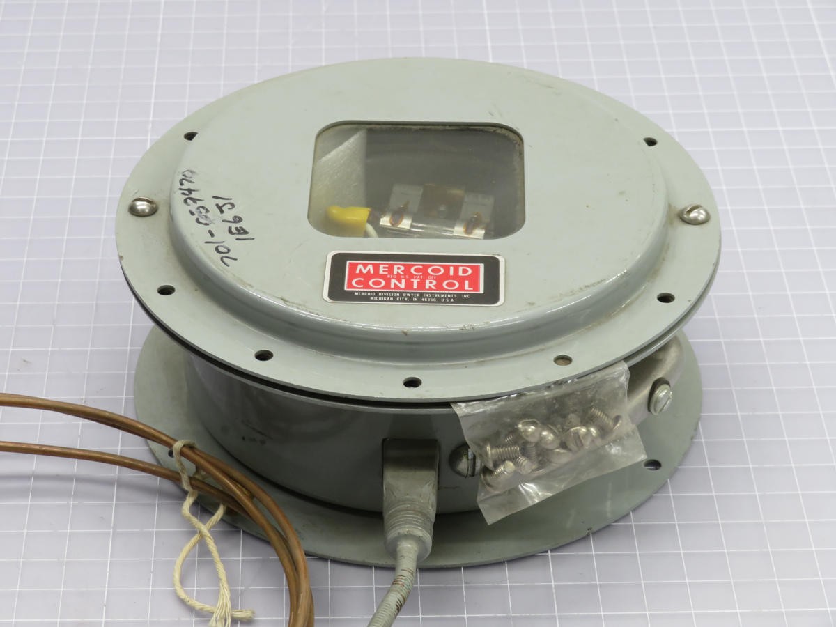 MERCOID DAW-38-160-8 TEMPERATURE CONTROLLER T213407