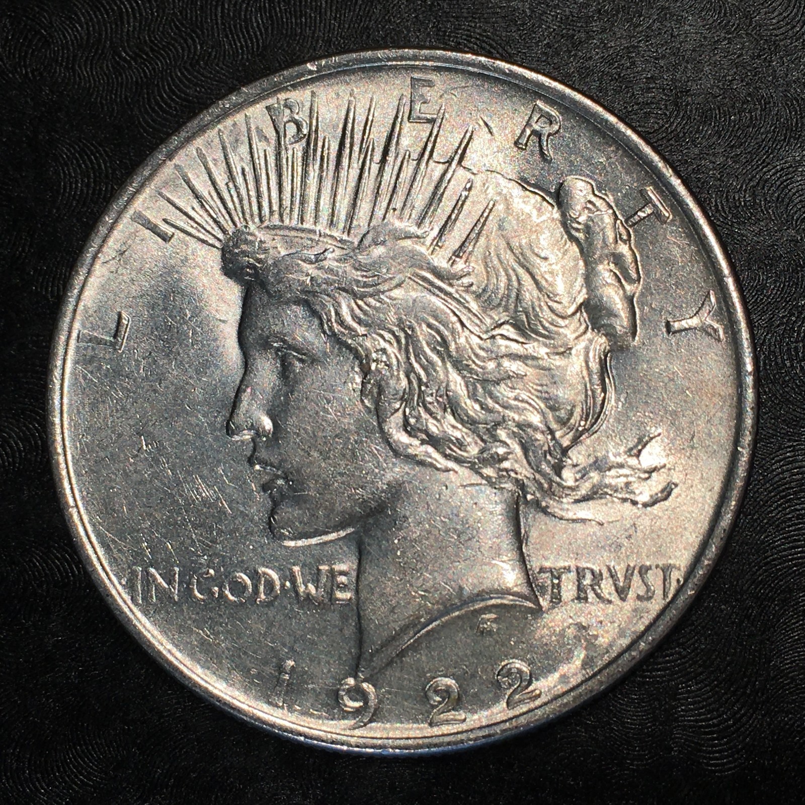 1922 Peace Silver Dollar - Nearly Uncirculated - High Quality Scans #E413