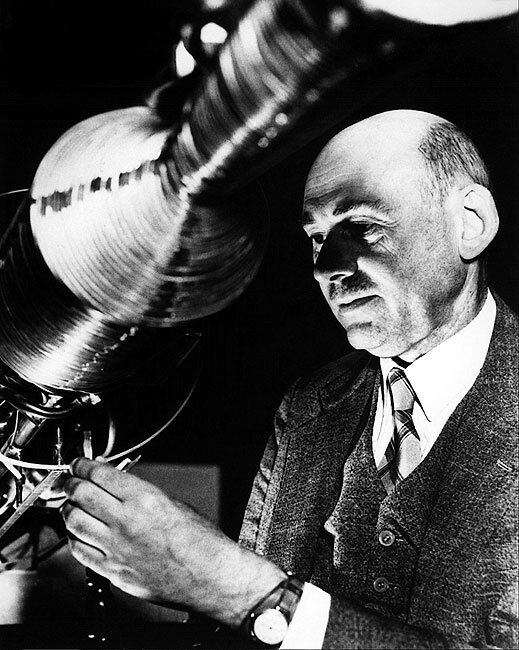 DR. ROBERT H. GODDARD PORTRAIT NASA 8x10 GLOSSY PHOTO PRINT