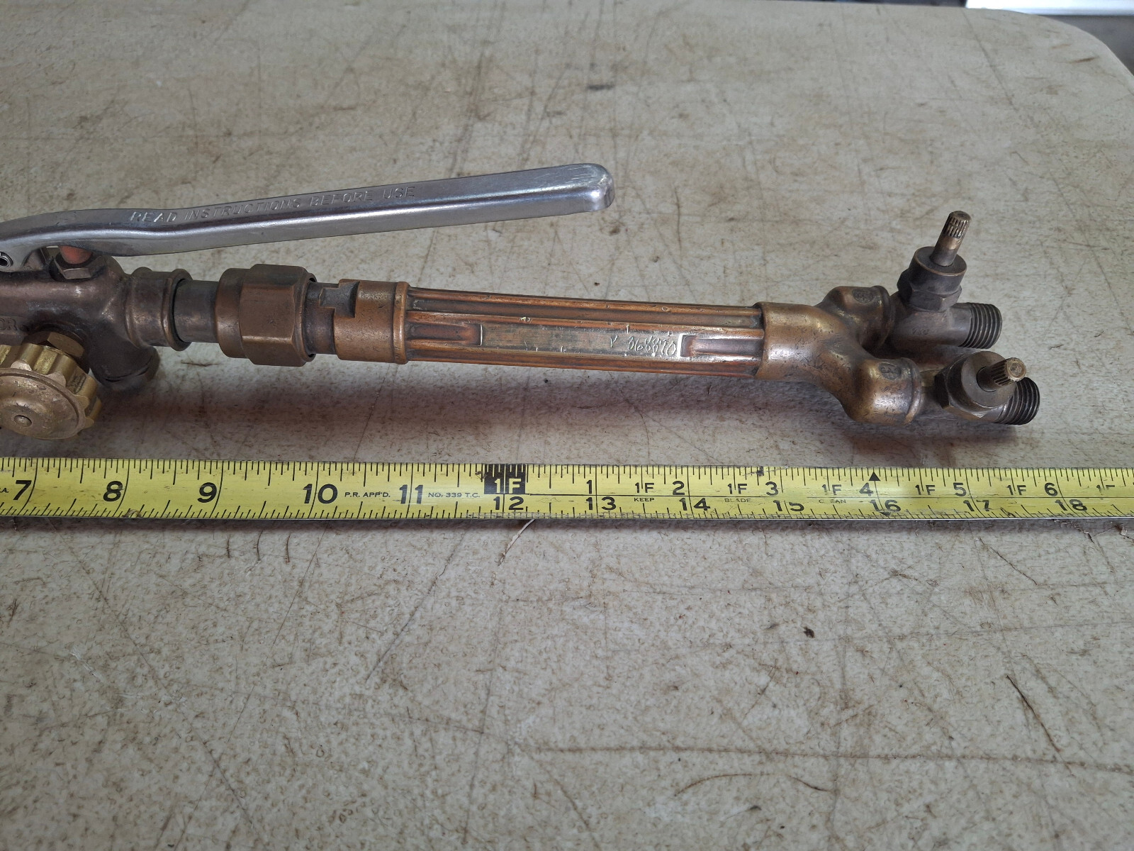 Victor CA2460 Cutting Torch 8TD 123 (NO KNOBS)