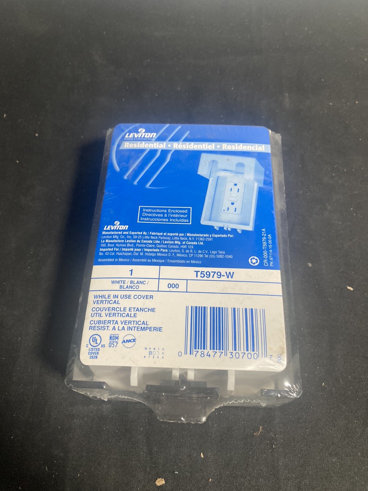 Leviton white in use vertical cover T5979-W