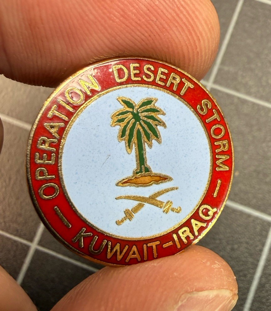 Vintage OPERATION DESERT STORM KUWAIT-IRAQ Lapel Hat Pin Brass Enamel
