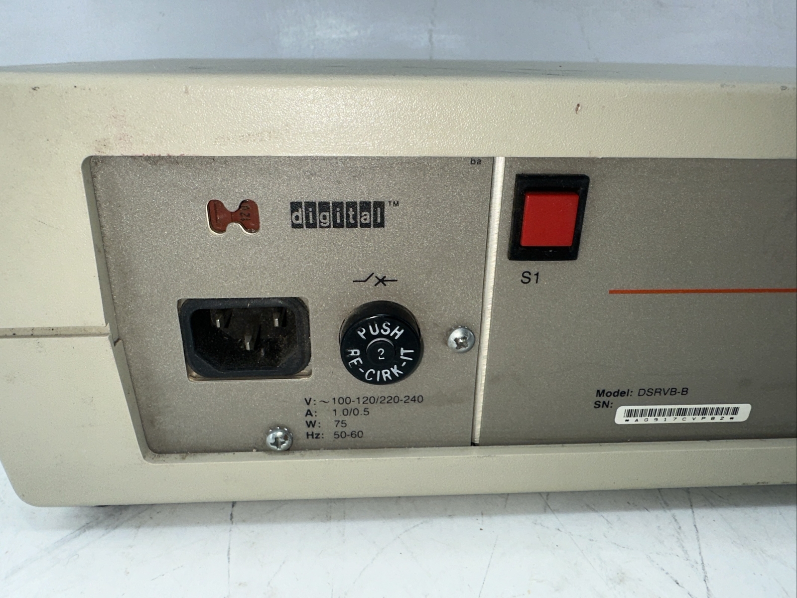 DECserver 200 / DL DSRVB-B C83/7/903 A Untested