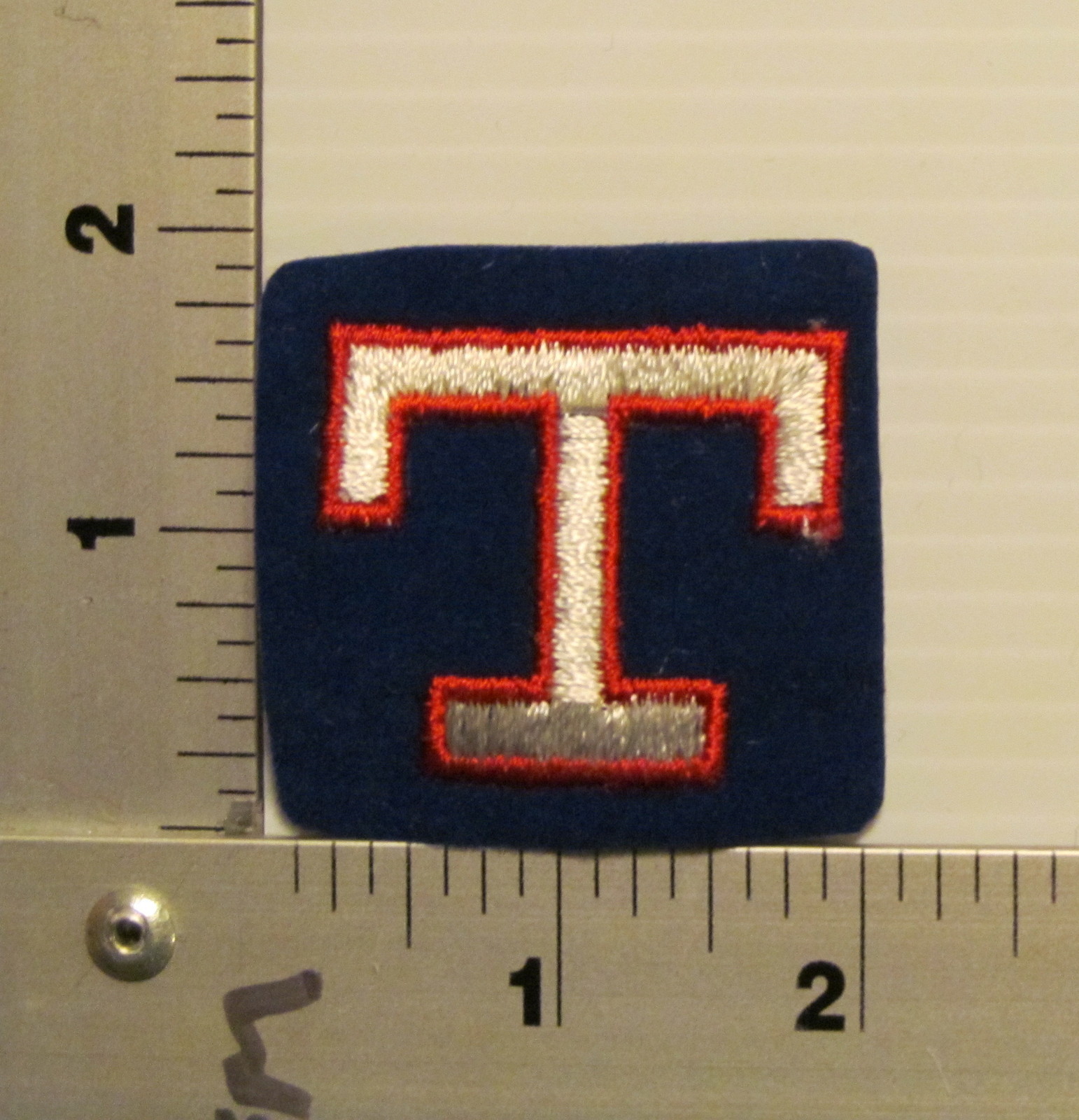 1970's / 1980's TEXAS RANGERS VINTAGE EMBROIDERED PATCH #3 (SQUARE)