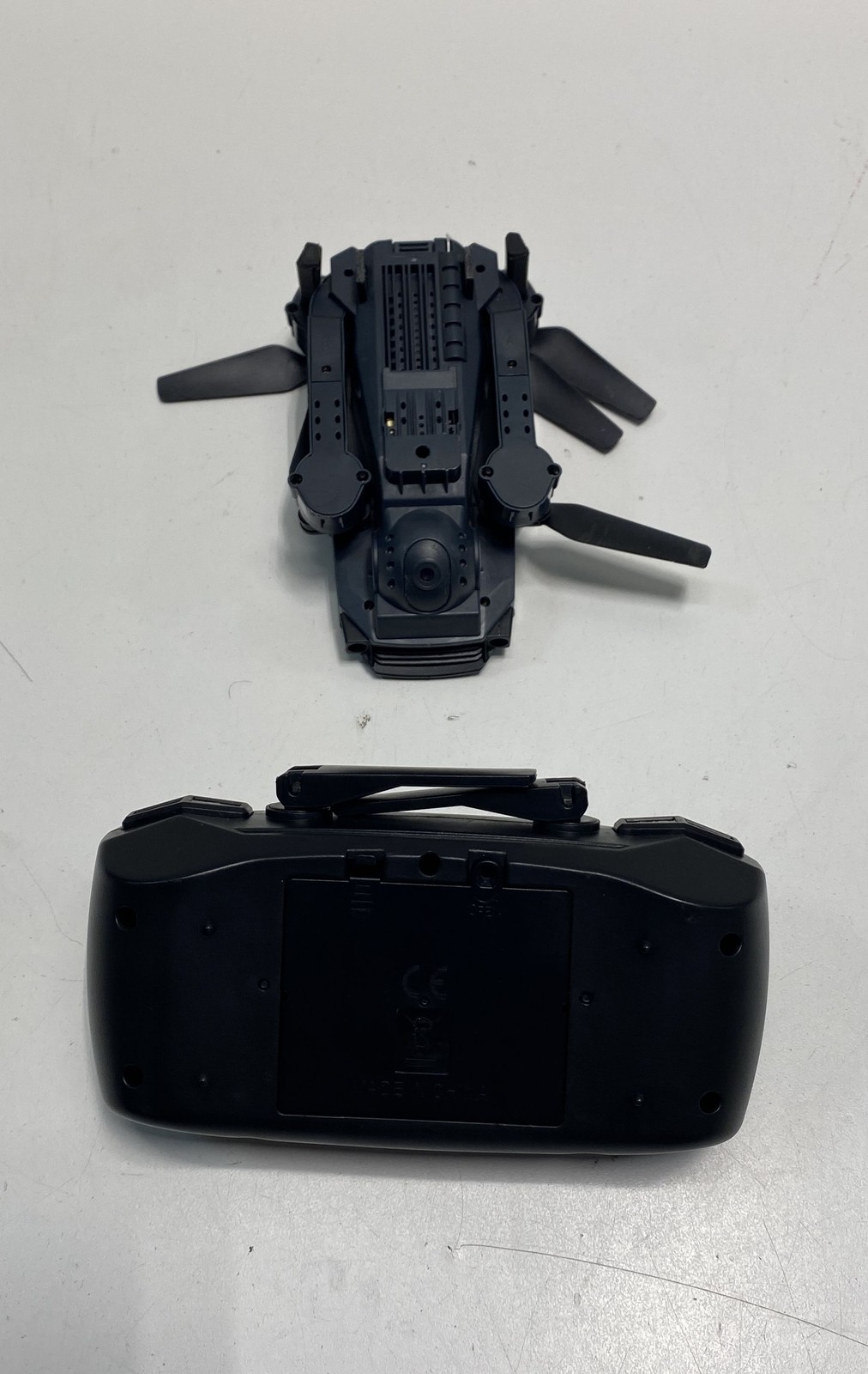 Platinum Folding Drone Quadcopter 2.4GHz With Remote Case & Accessories