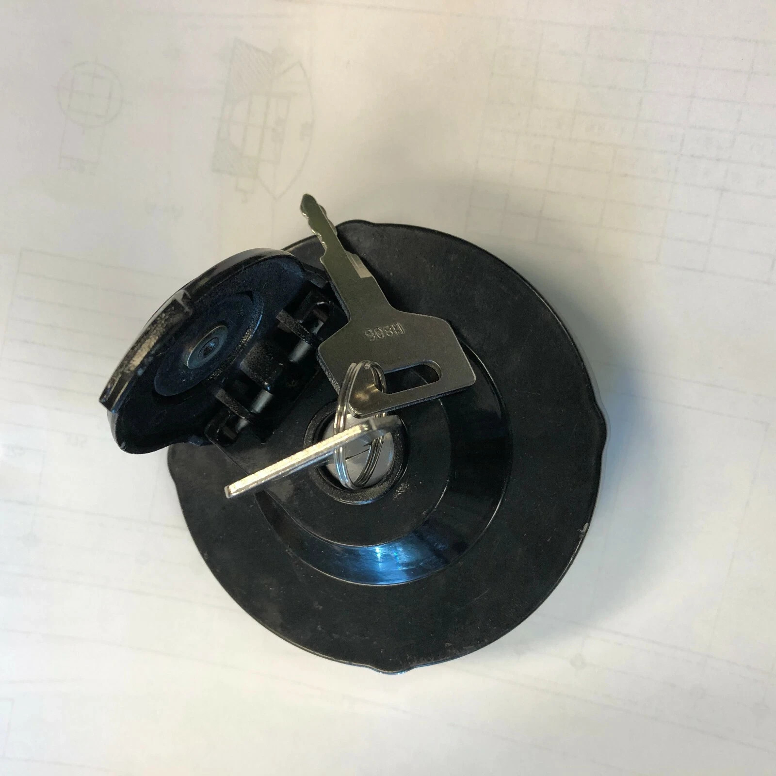 1552101200 Fuel Cap with 2 keys HD62  TAKEUCHI 1552101200,AT251288