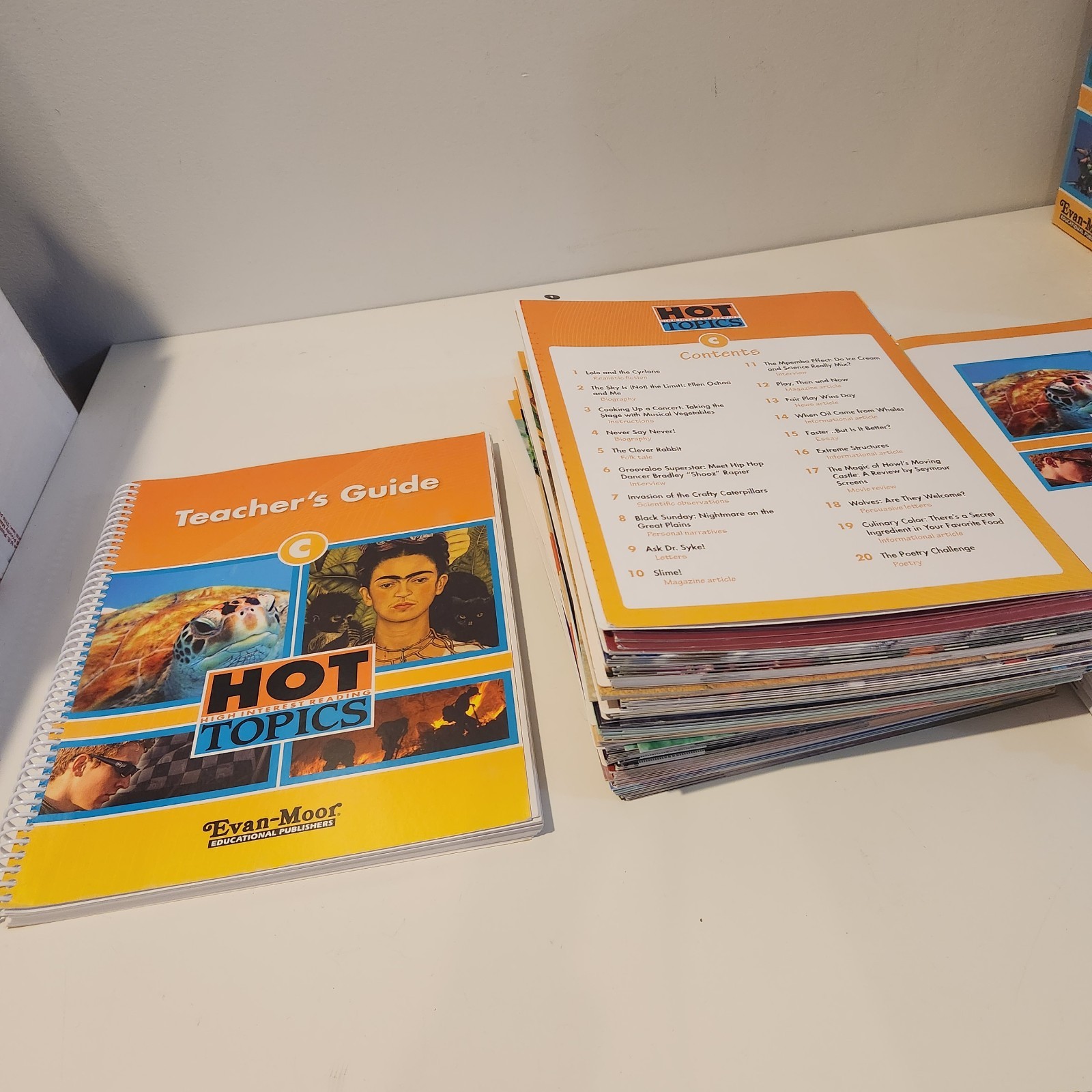 Hot Topics High Interest Reading Classroom Kit C with Teachers Guide and CDs