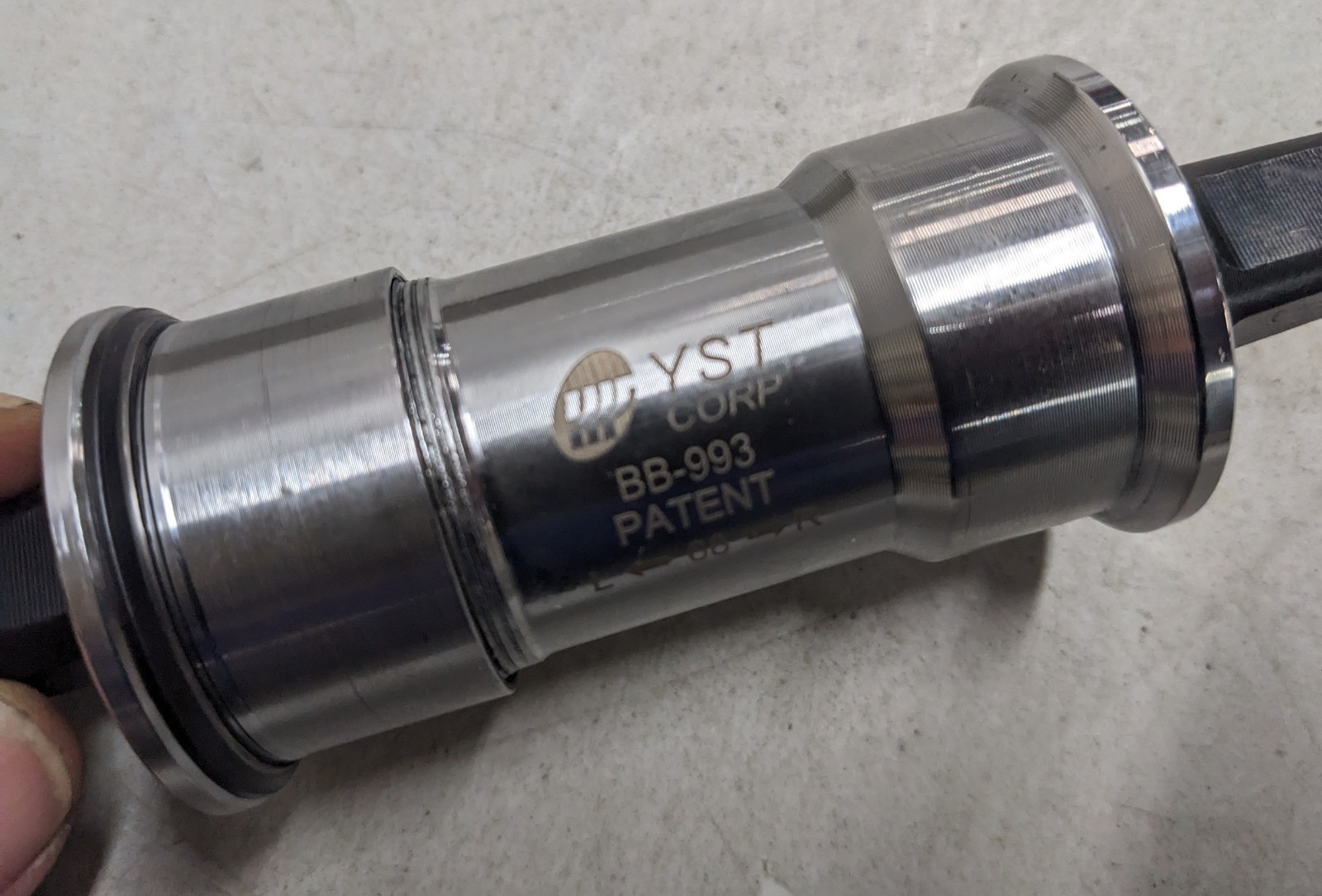 SUNLITE Threadless Repair Bottom Bracket - 68 x 119mm, Square Taper