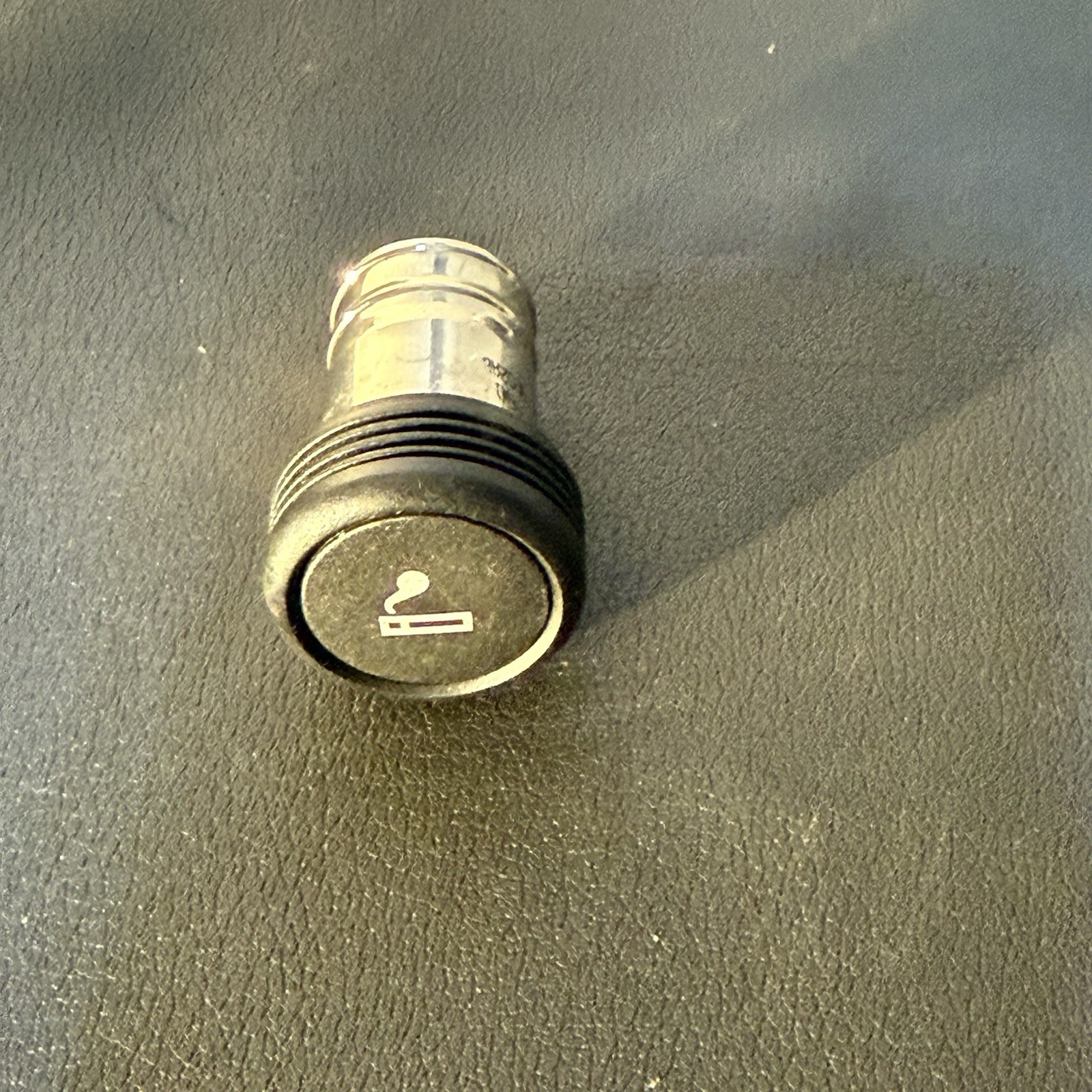 2006 Range Rover Cigarette Lighter Pre Owned OEM