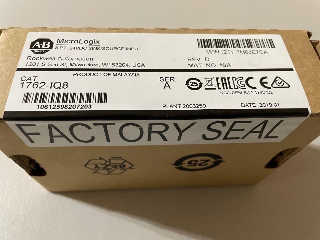 1 PCS NEW SEALED AB 1762-IQ8 /A MicroLogix 24VDC Input Module