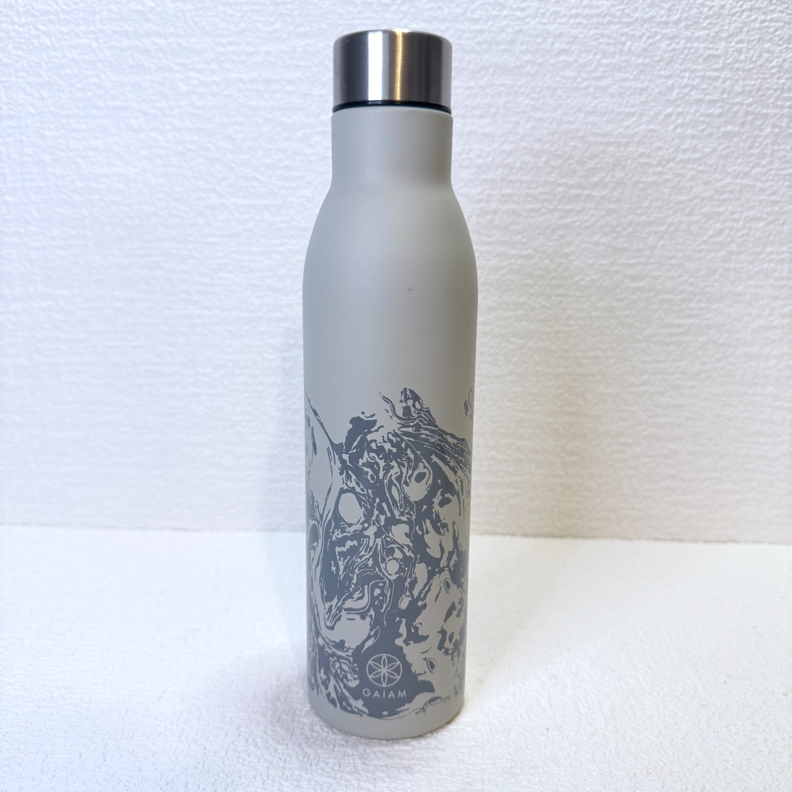 Gray Floral Zen 2017 Stainless Steel Water Bottle Yoga Company Giam  25oz