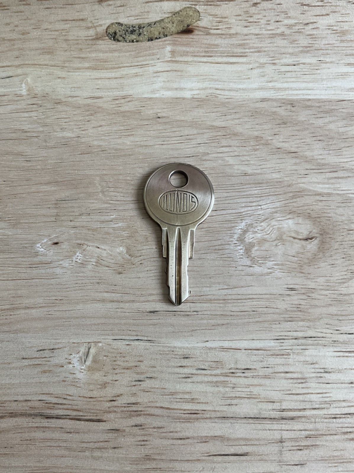 Illinois Lock Key # G 595