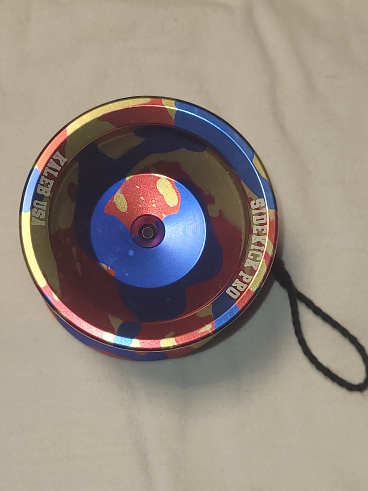 Yo Yo The Sidekick Pro By Kaleb In Blue/Red/Gold Splash Professional Model
