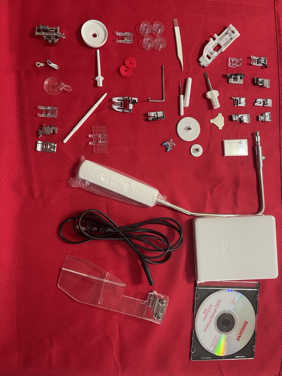 Janome Horizon Memory Craft 7700 QCP Computerized Sewing Machine