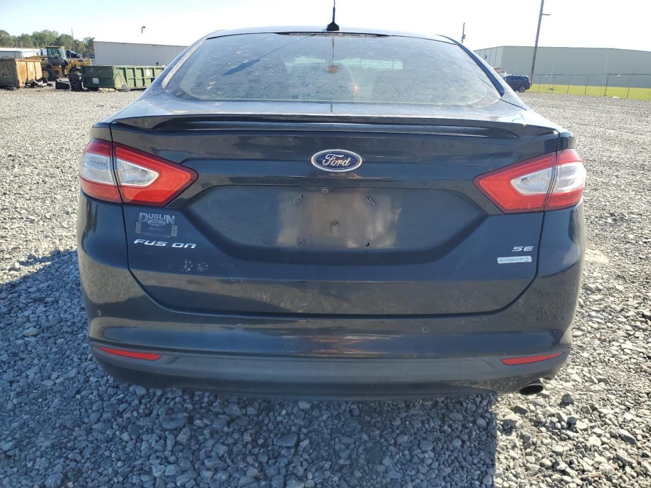 FUSION 2013 Glove Box 4887815