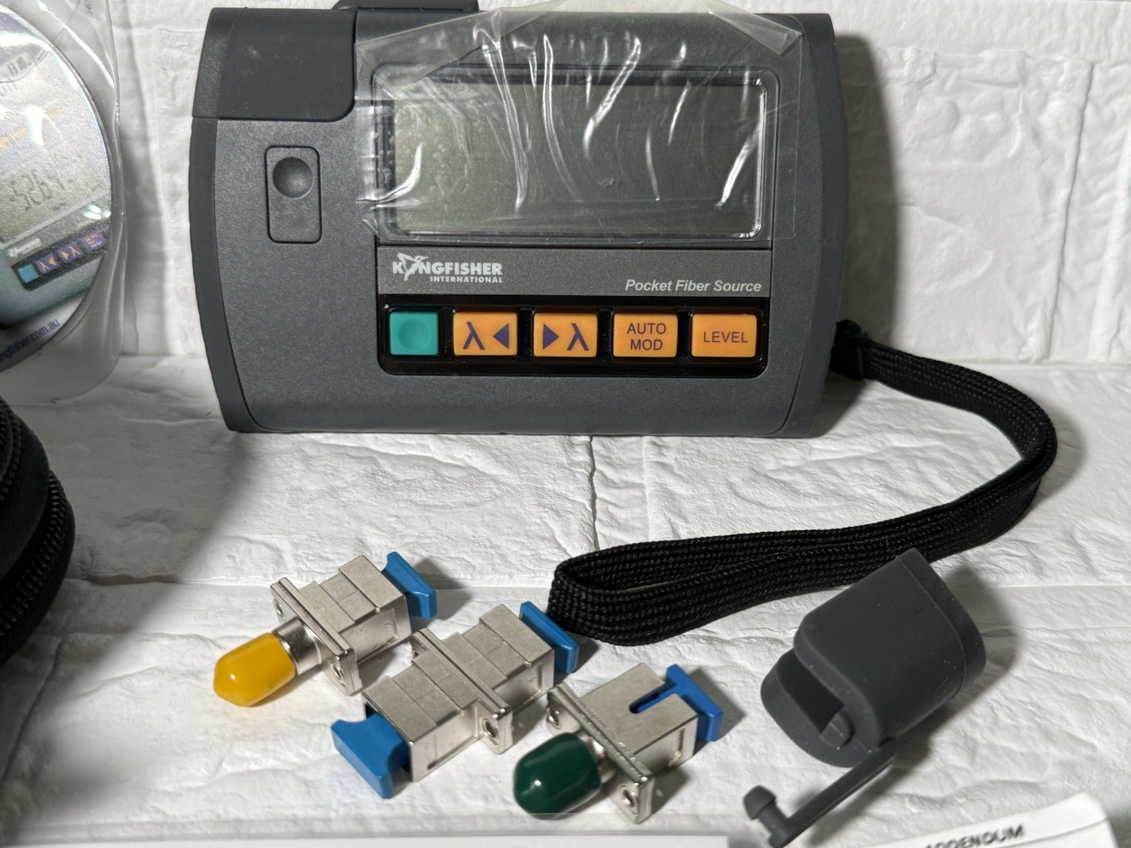 Kingfisher International KI9822 Optical Light Source with Case and Accessories-