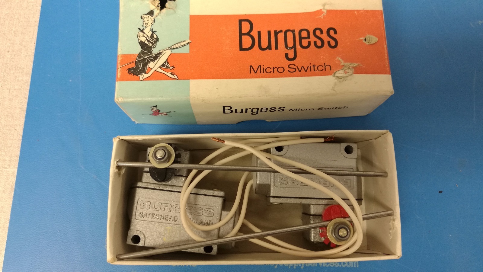 2 pcs BURGESS  Microswitch C2U3HMBSRA NEW SHELF RARE!