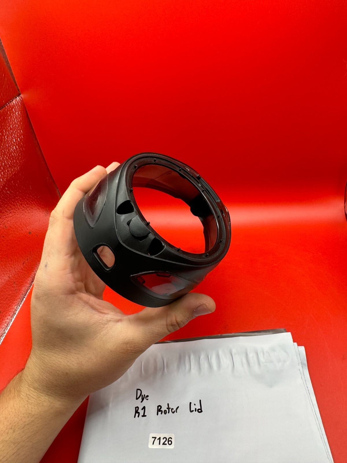 Dye R1 Roter Lid