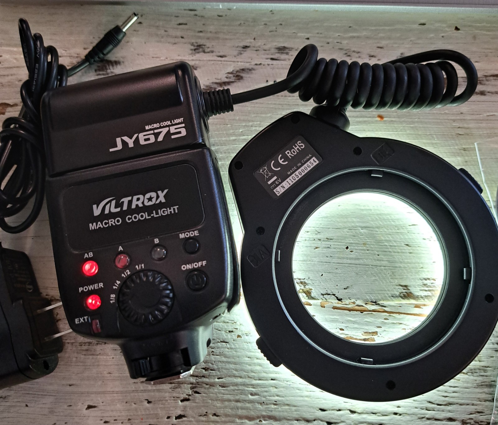 Viltrox Macro Cool-light JY675 in retail box