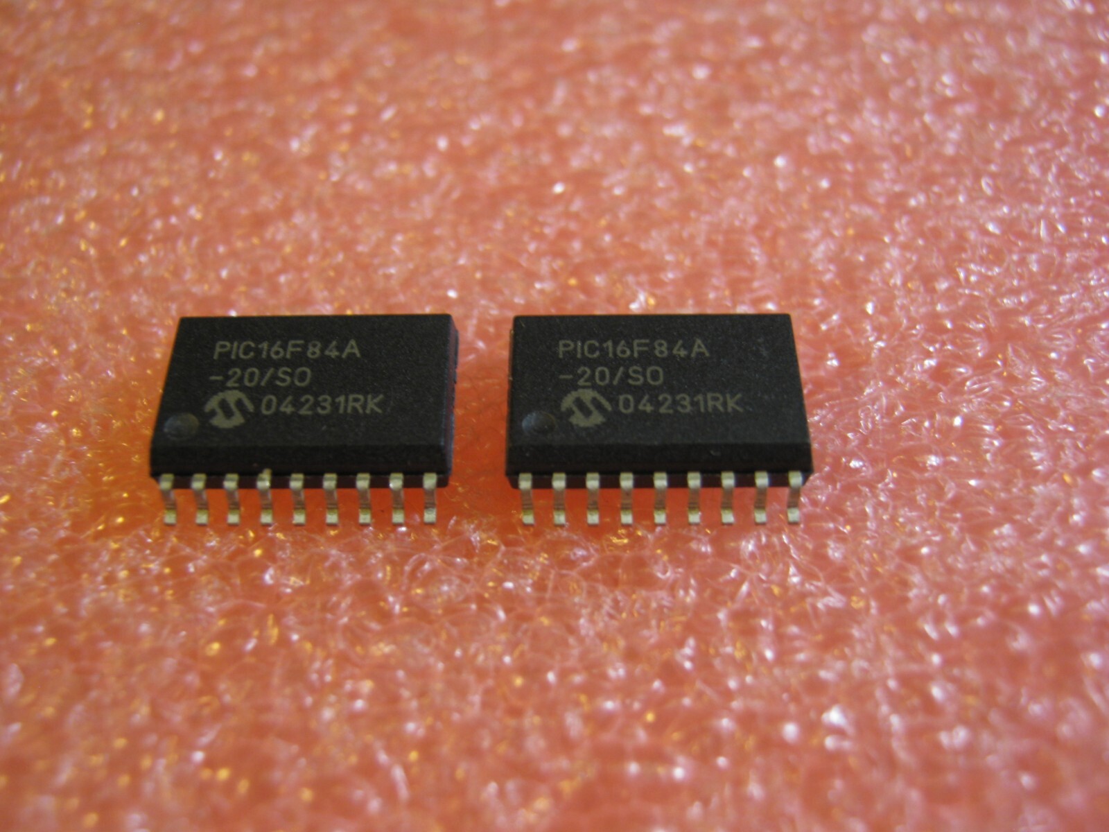 PIC16F84A-20/SO Lot of 2 NOS from Microchip
