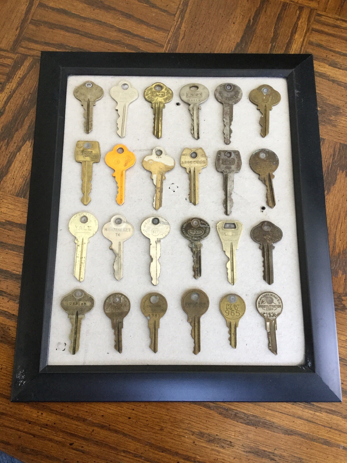 24 Vintage Keys Corbin, Yale, Briggs&Stratton, Taylor, Lockwood, Fraim, more