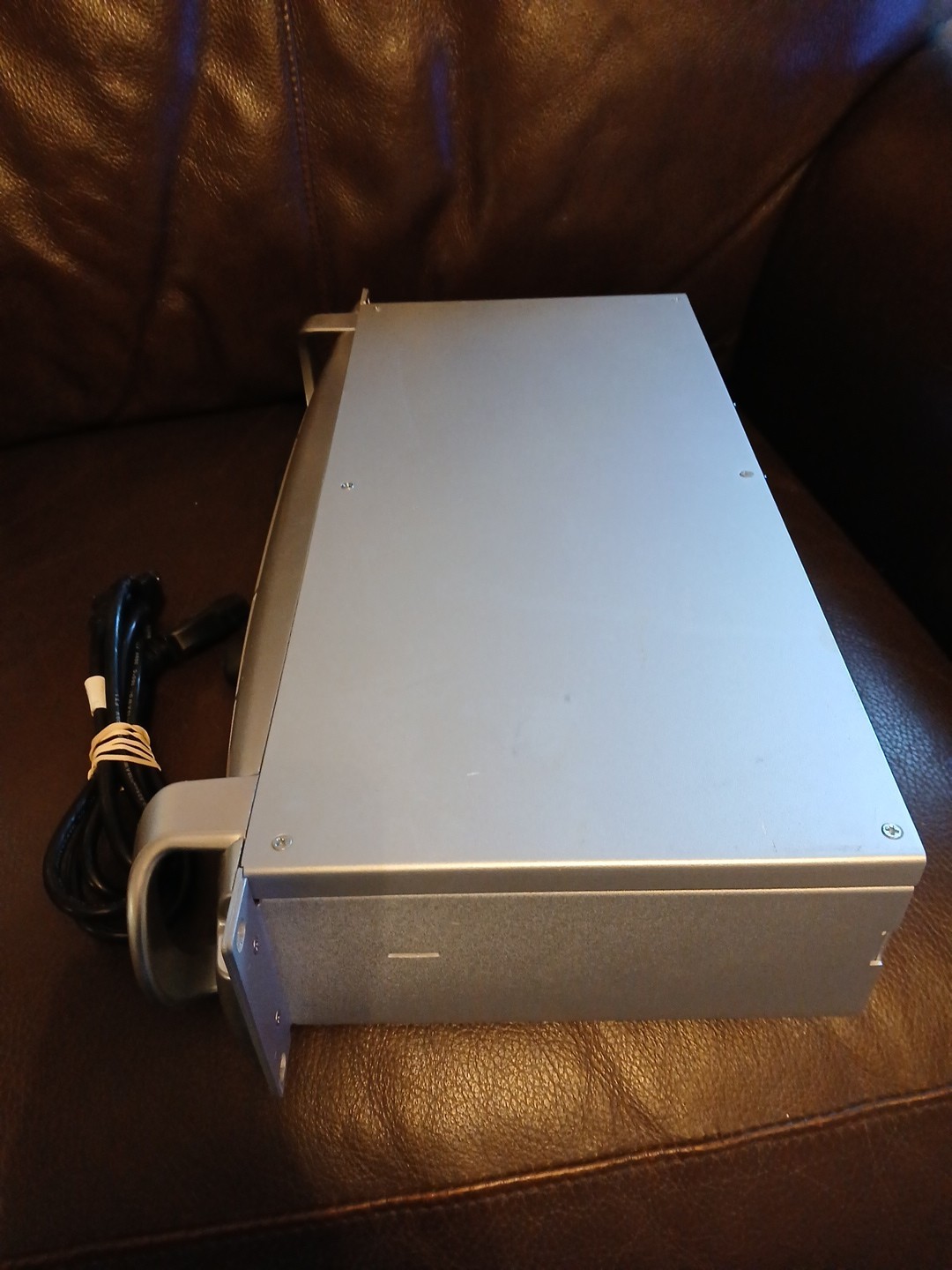 Behringer INUKE NU3000 High Density 3000 Watt Power Amplifier
