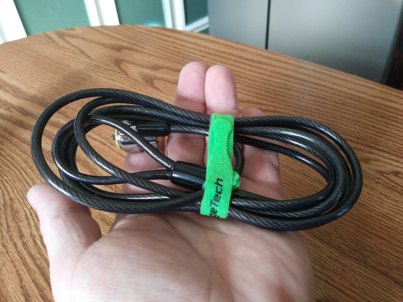 CHARGETECH ENTERPRISES LLC CT-200003 CHARGETECH ANTI-THEFT CABLE LOCK WITH KEYS