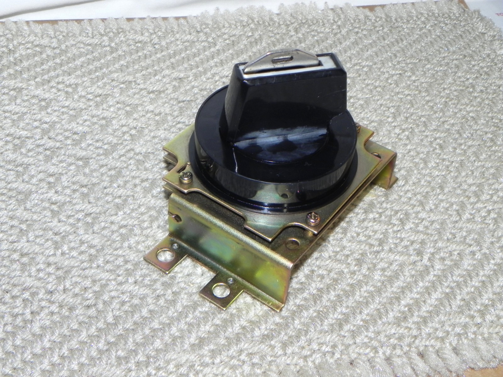 Fuji N13-AQ00905 EXTERNAL OPERATING HANDLE SWITCH Base