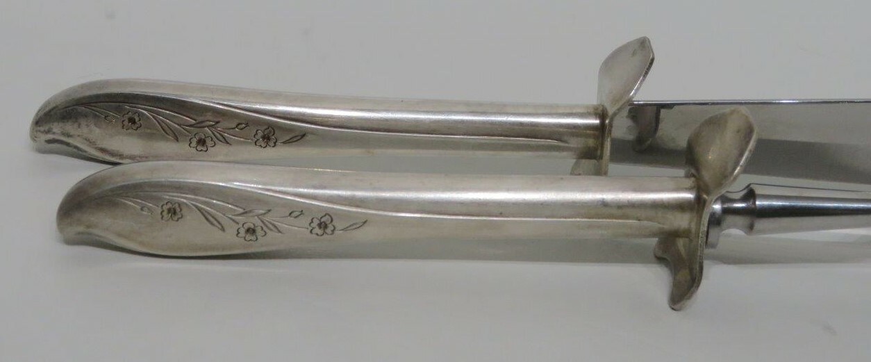 "Springtime" 2-Piece Carving Set International Silver Plate Stainless blade uu