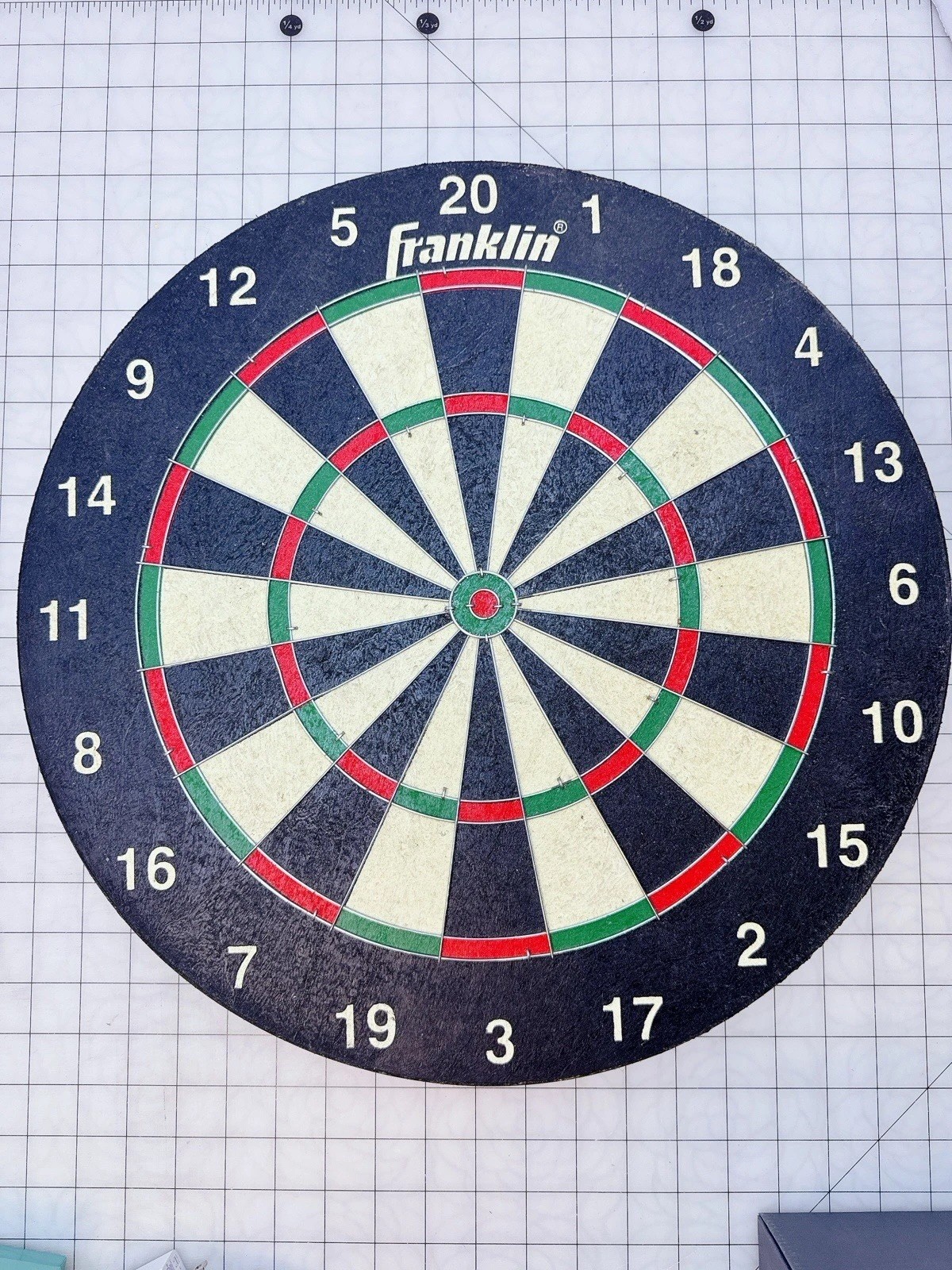 Franklin  Professional Bristle Dartboard Self-Healing - Excellent, Unused