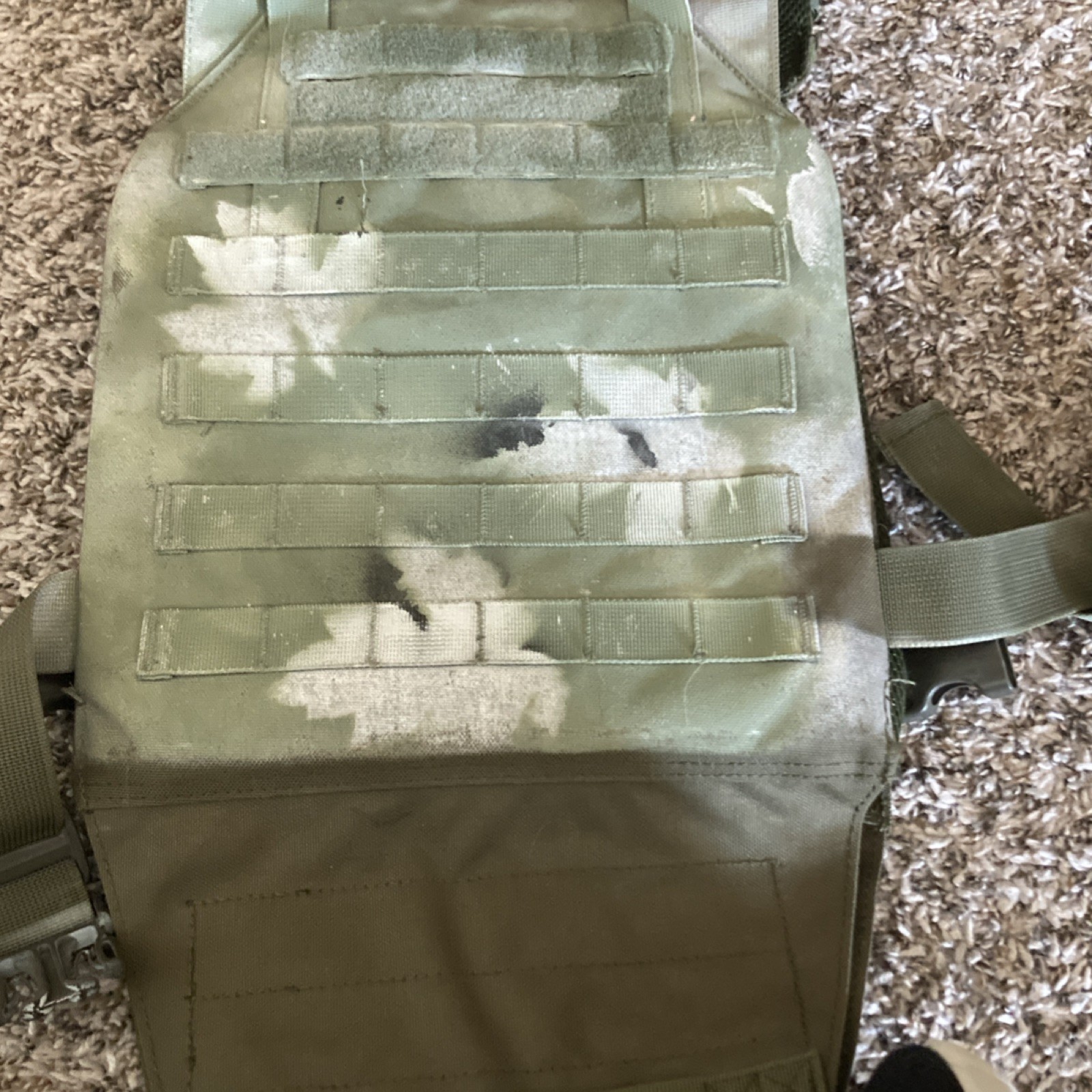 Green Adjustable Nylon Tactical Plate Carrier Vest with Pouches for Hunting