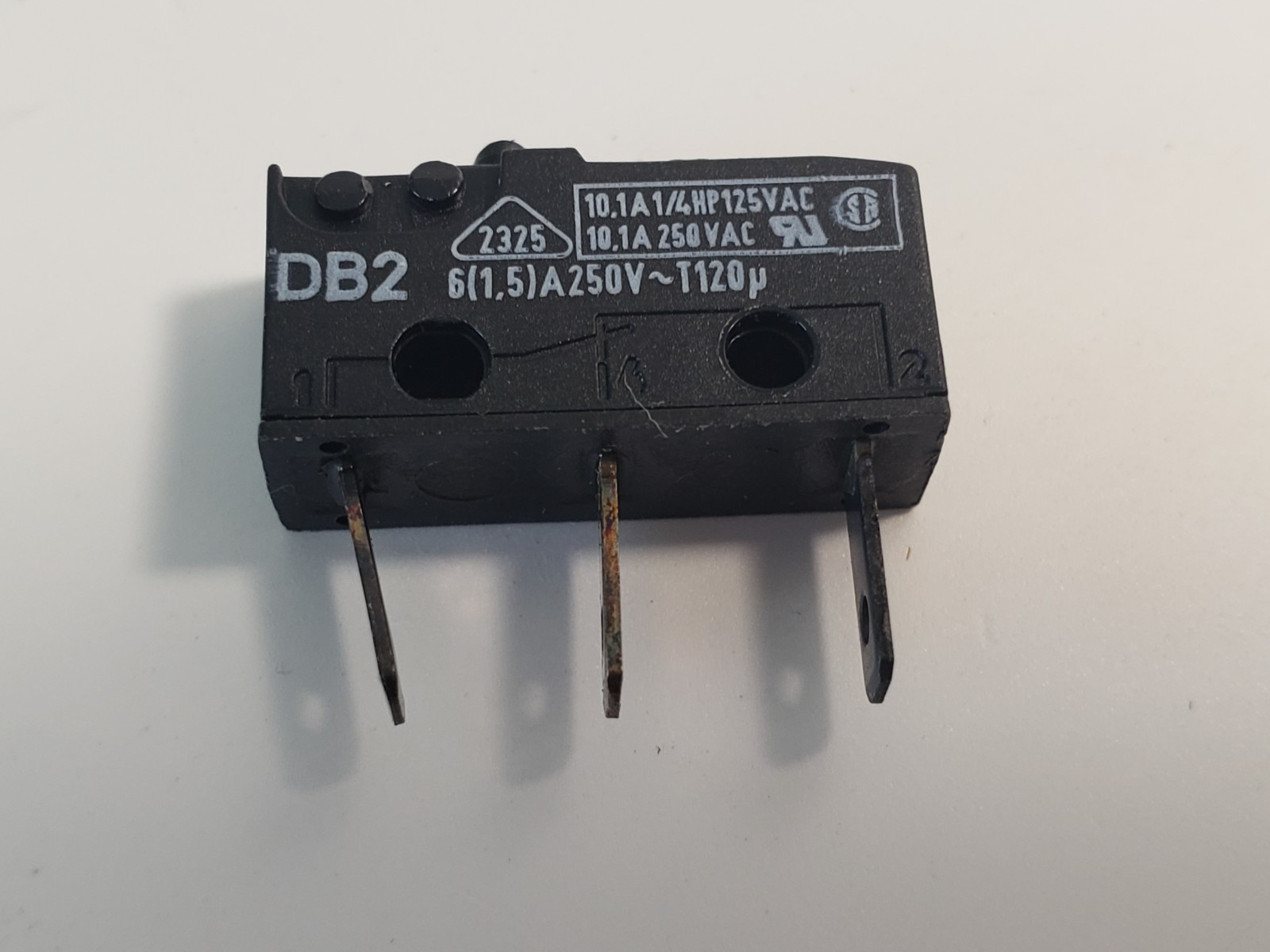 (USA SHIP) CHERRY ZF DB2 Micro Switch Reset Black Button 3-Pin 10.1A 250VAC PART