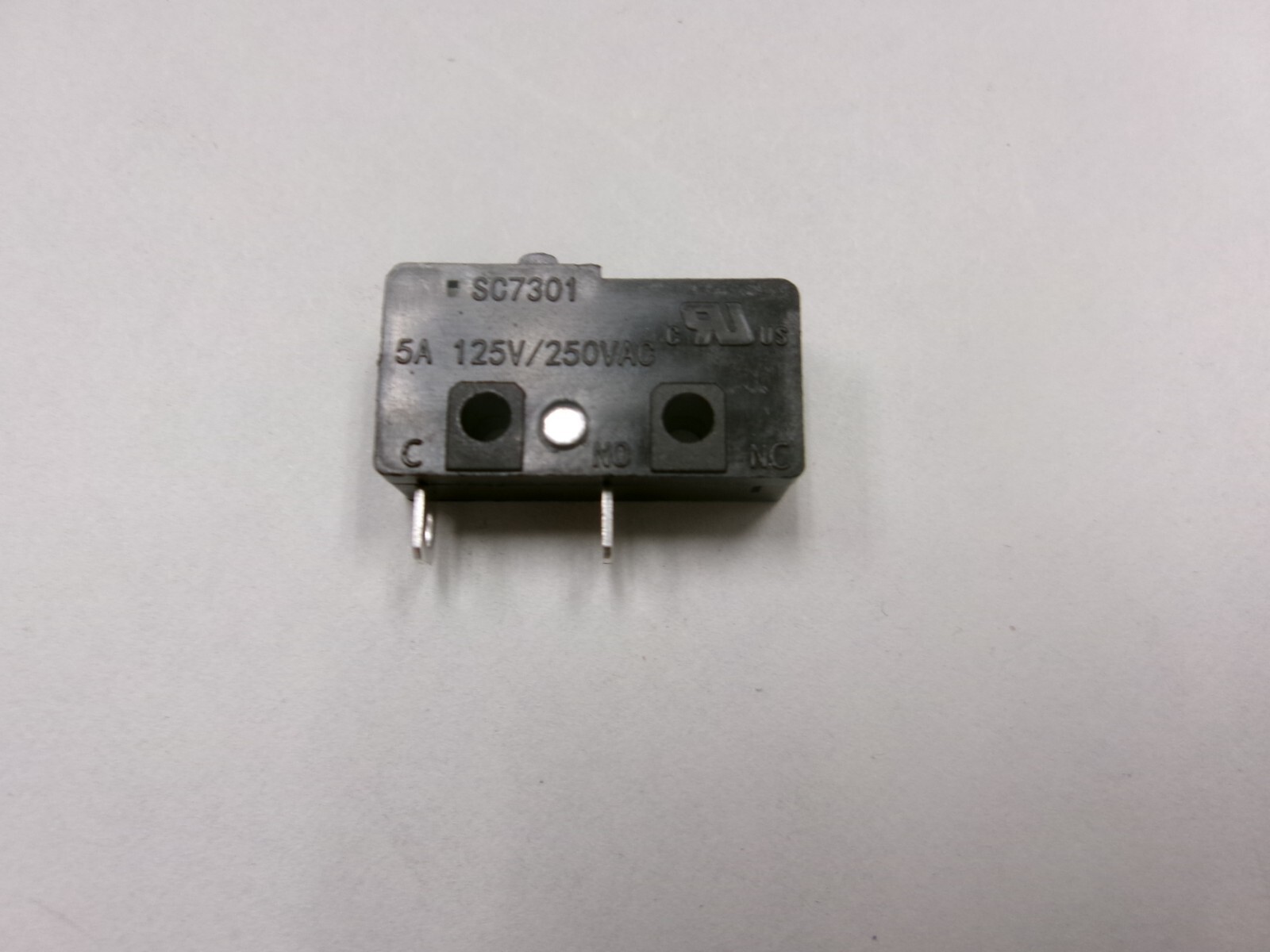 BAOKEZHEN SC7301 2 PIN NORMALLY OPEN 5A 125V/250VAC MICROSWITCH CALLIE-67