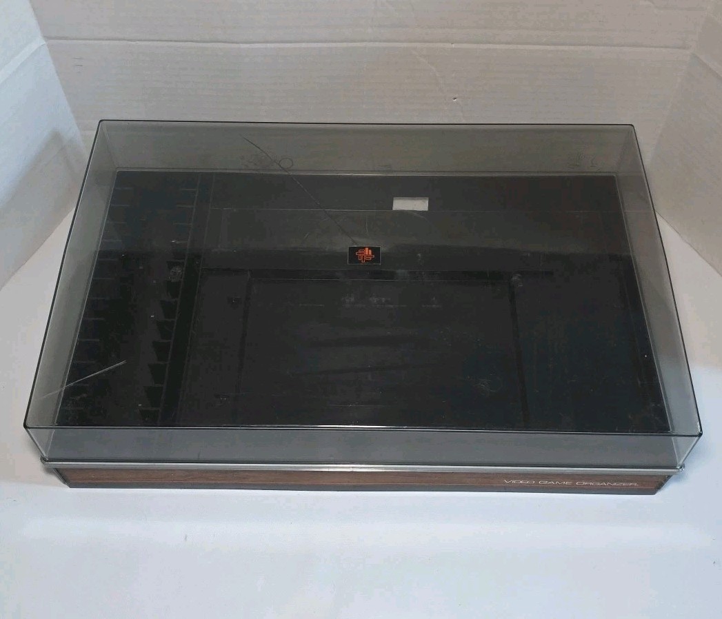 Atari 2600 Hartzell Video Game  Organizer Case w/ Cracked Lid, Holds 14 Game