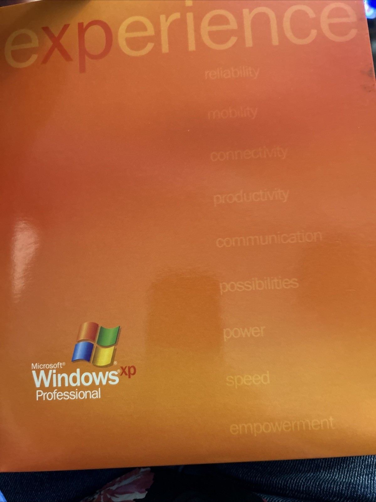 Microsoft XP Professional Version 2002 W Product Key Box And Manuals