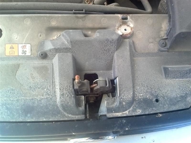 Hood Latch Fits 02 Focus 151783