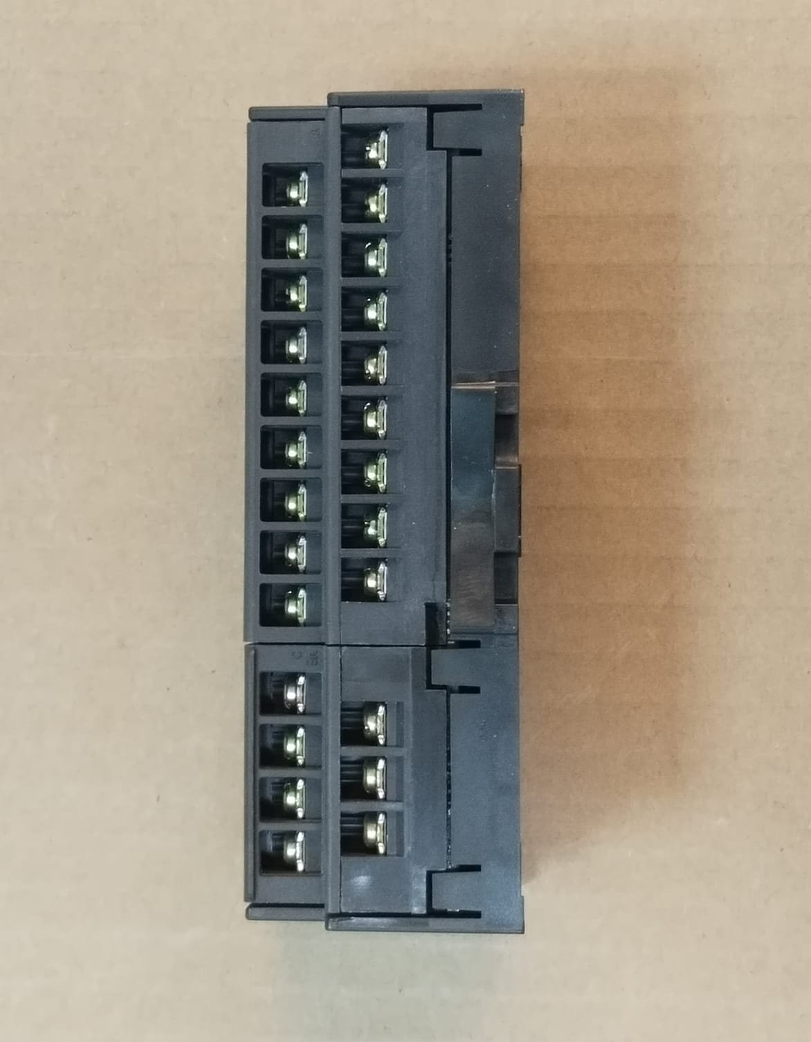 Mitsubishi AJ65SBTB1-16T MELSEC CC-Link Digital Output Module